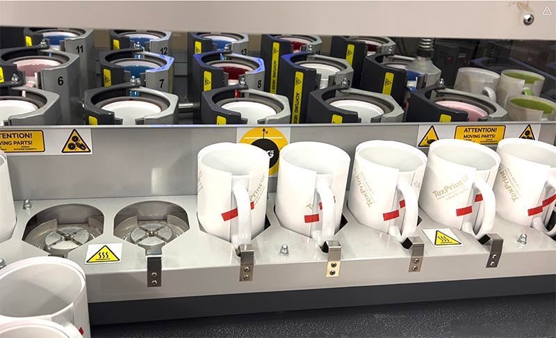 Unsere moderne Tassenproduktion - Drucksaal