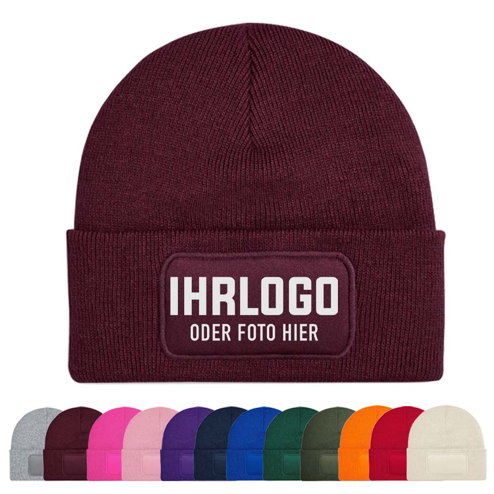 Beanie Mütze in Burgundy mit bedruckbarem Patchfeld