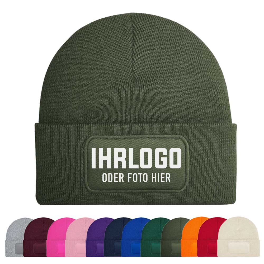 Beanie Mütze in Olive Green mit bedruckbarem Patchfeld