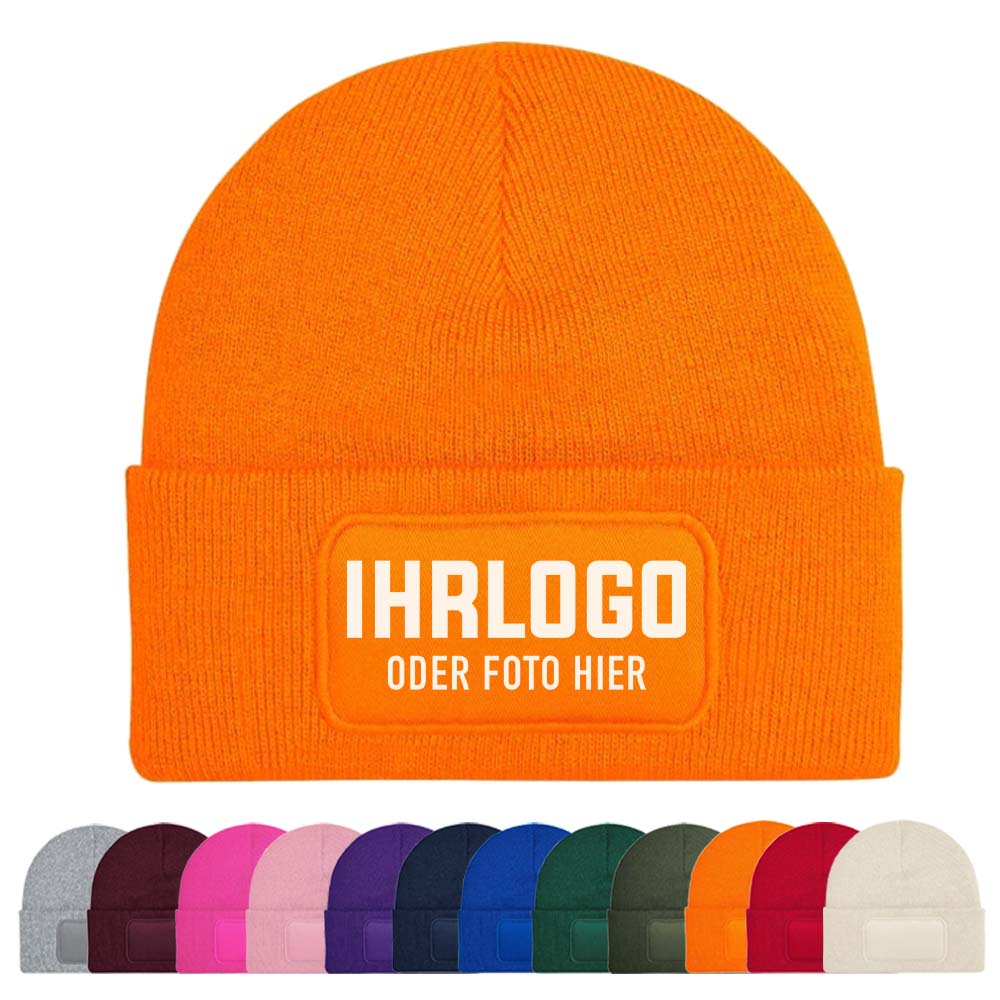 Beanie Mütze in Orange mit bedruckbarem Patchfeld